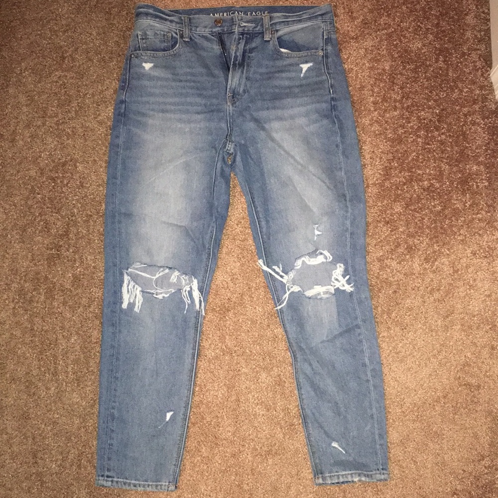American Eagle Mom Jeans